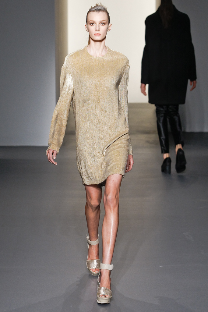 15 лучших платьев осени 2011 (фото 7)