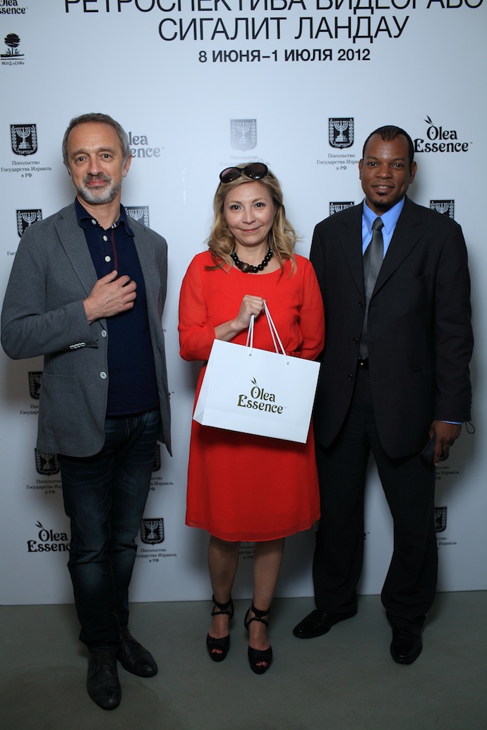Открытие выставки Сигалит Ландау (фото 17)