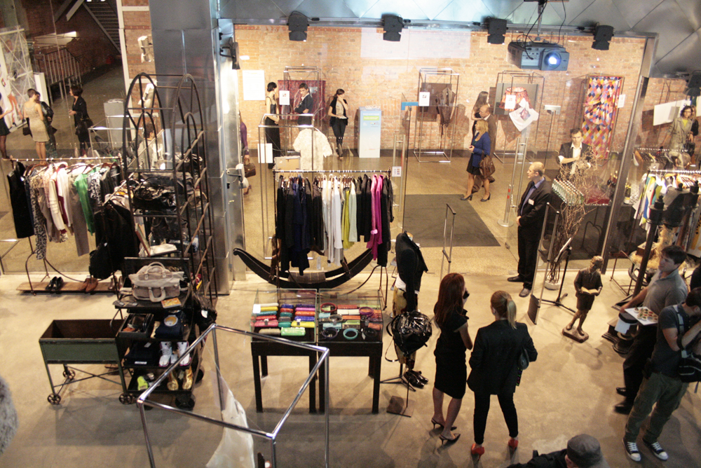 Презентация Synergy Art & Fashion в бутике Cara & Co (фото 1)