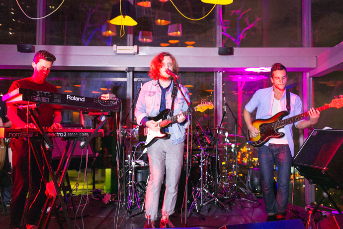 Выставка Faces в ресторане Sixty (фото 11)