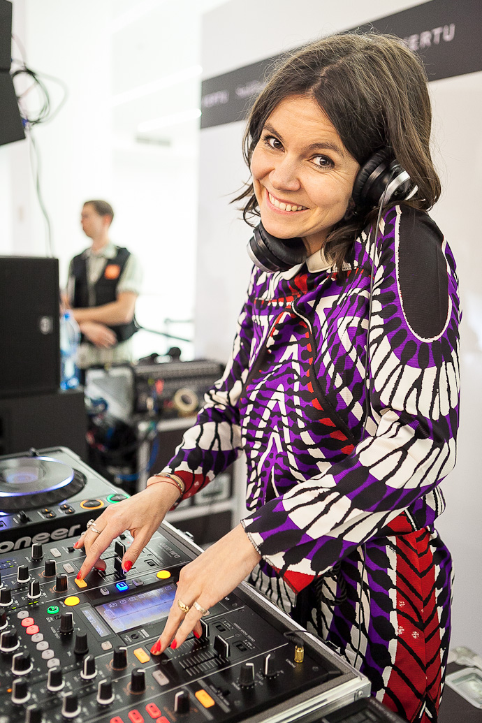 Презентация благотворительной модели Vertu (фото 10)