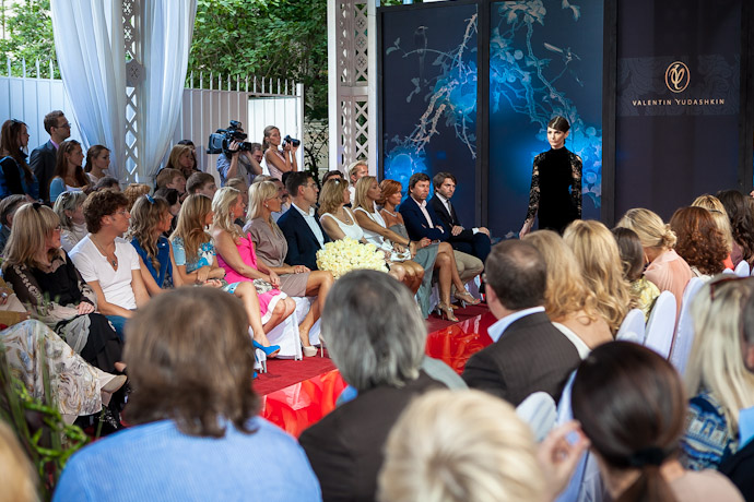 Показ Valentin Yudashkin Haute Couture (фото 20)