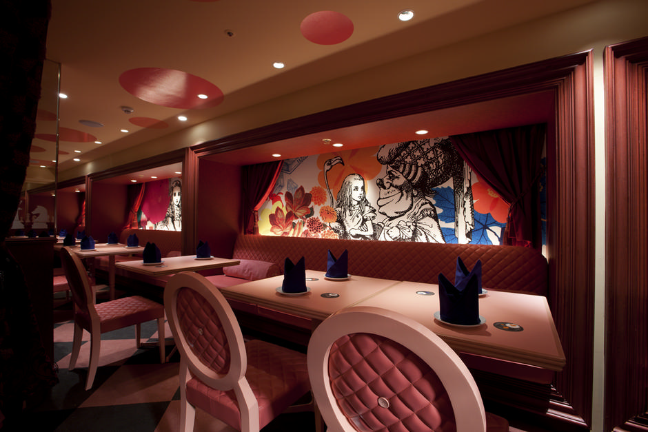 Сказочный ресторан в Токио (фото 11)