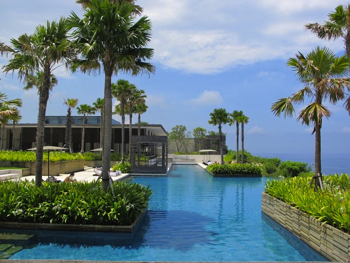 Роскошный eco-friendly-отель на Бали (фото 5)