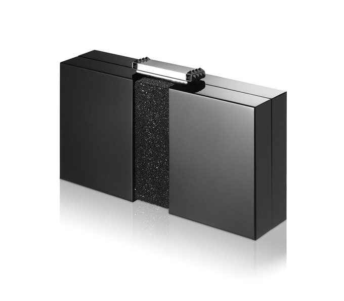 От ароматов к клатчам (фото 1)