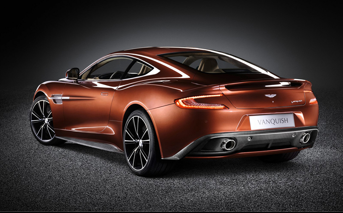 Aston Martin Vanquish (фото 4)