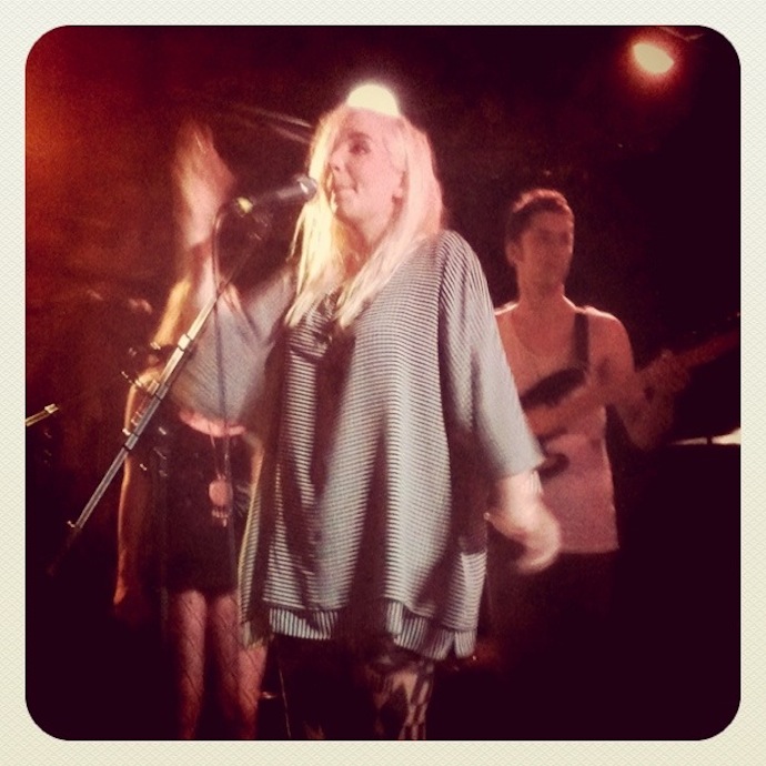 В колонках: Austra (фото 4)