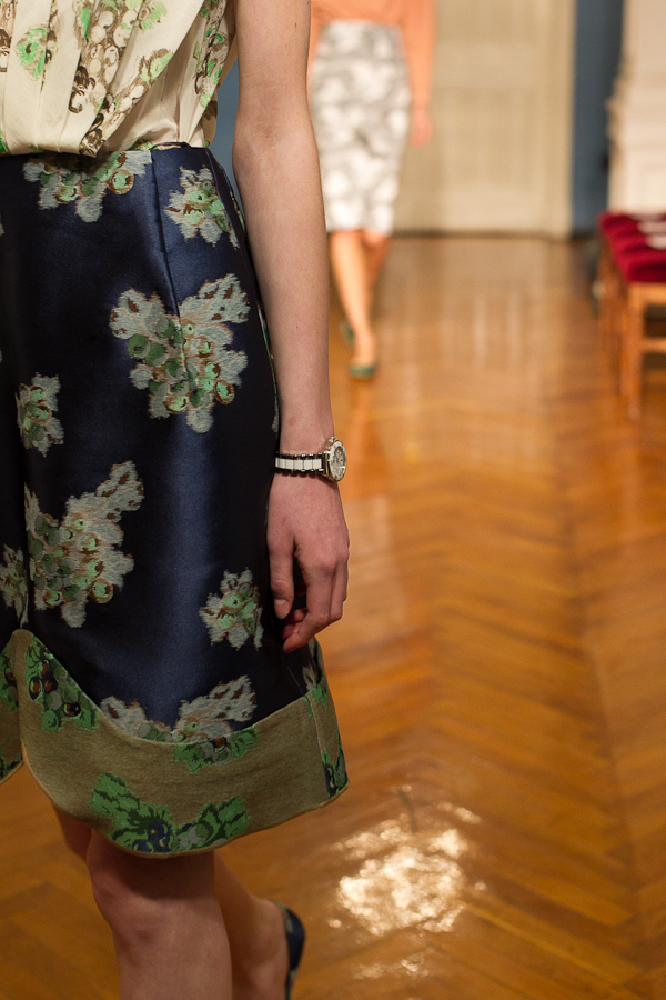 Показ Vika Gazinskaya на Cycles & Seasons by MasterCard (фото 59)