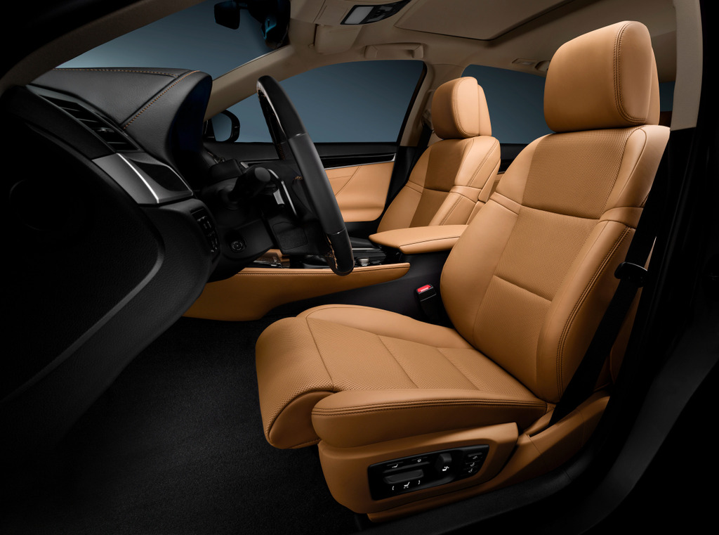 Долгожданный Lexus GS (фото 5)