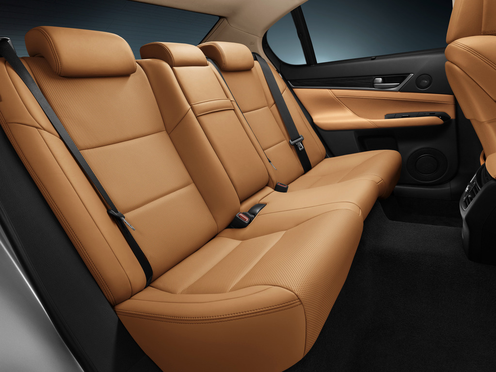Долгожданный Lexus GS (фото 6)