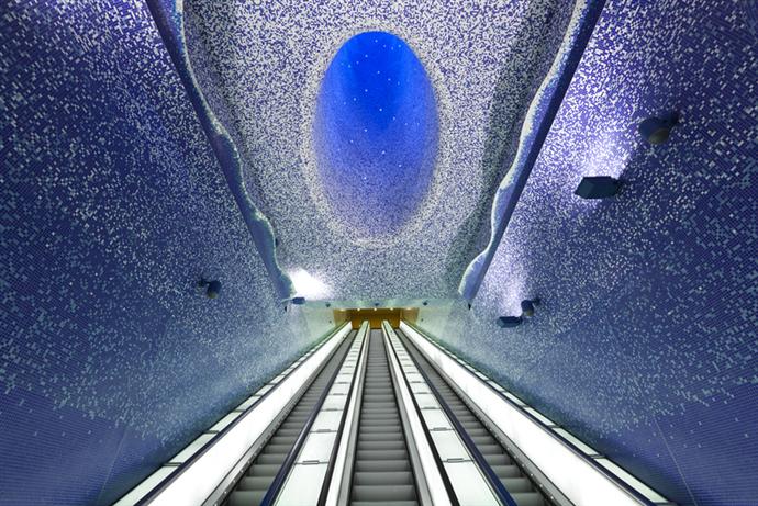 "Снежное" метро в Неаполе (фото 6)