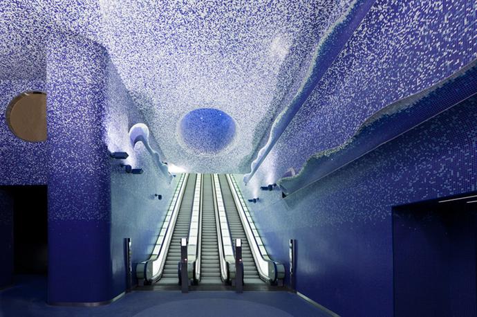 "Снежное" метро в Неаполе (фото 3)