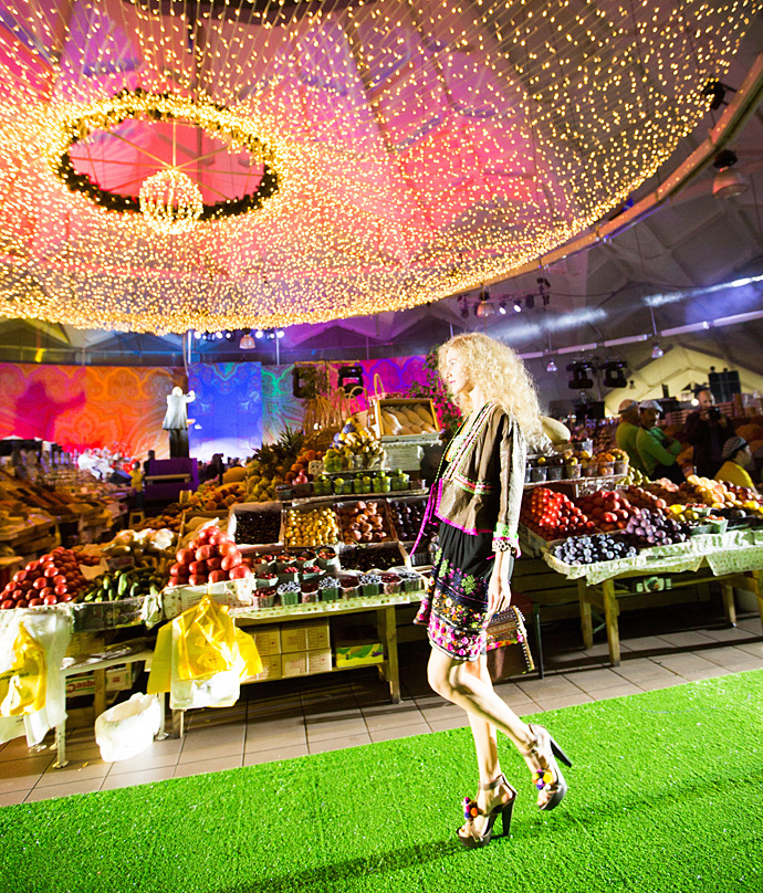 Ретроспективный показ Etro в Москве (фото 9)