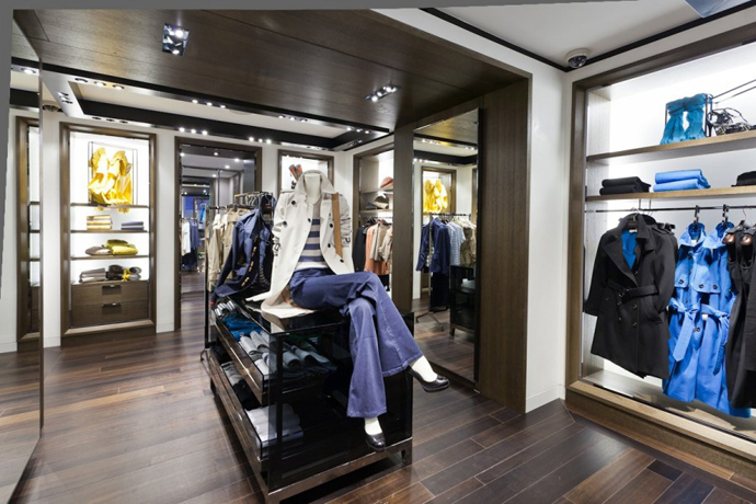 Первый магазин Burberry в Стокгольме (фото 1)