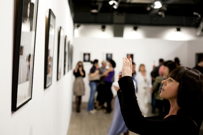 Открытие выставки Ивана Пустовалова "Цветы" (фото 12)