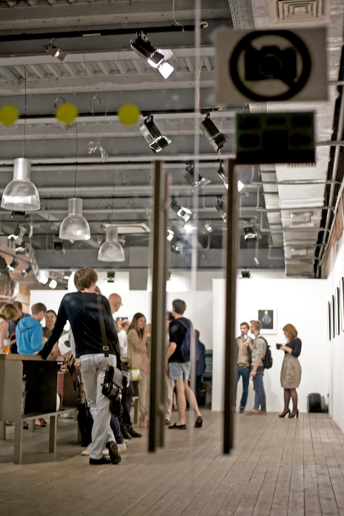 Открытие выставки Ивана Пустовалова "Цветы" (фото 8)