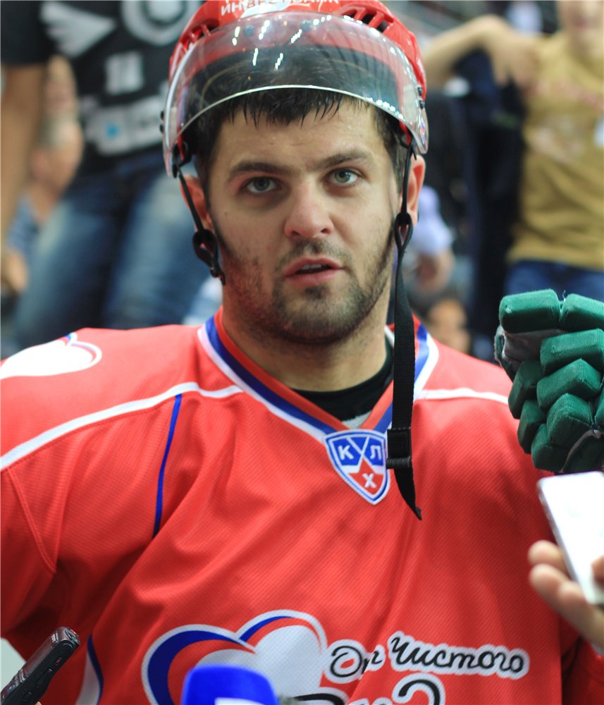 Радулов оскорбил тренера и не вышел на лед (фото 1)