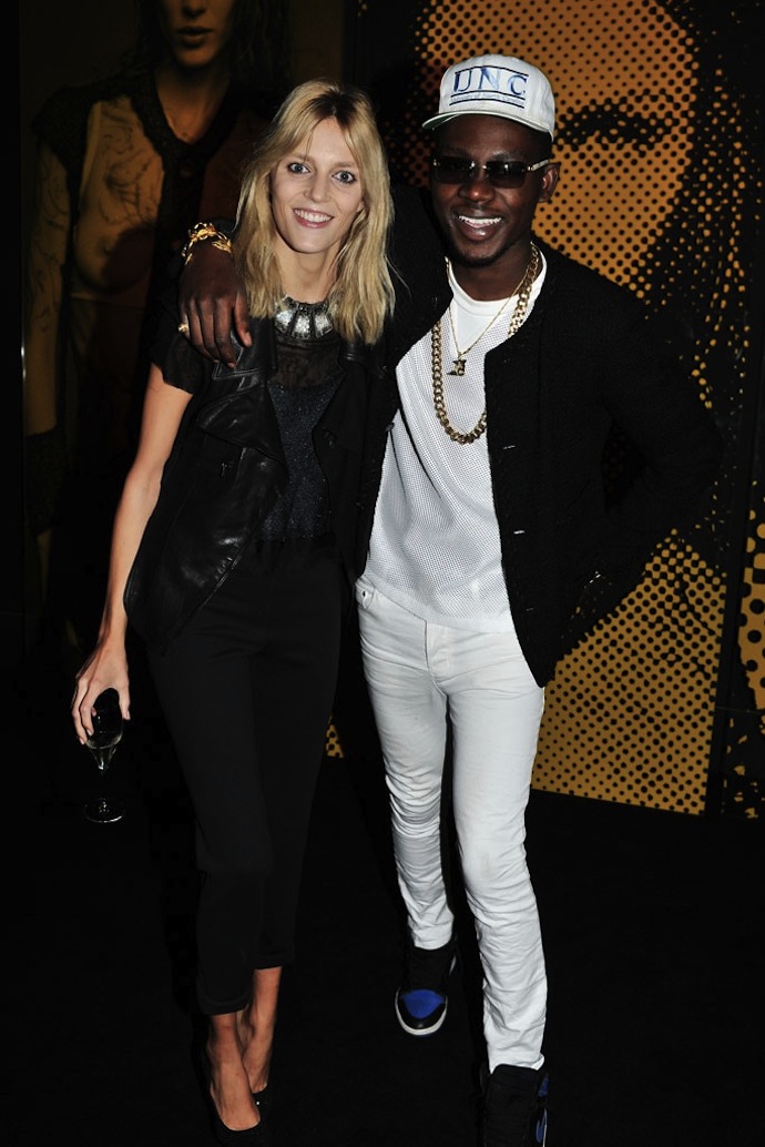 Открытие Chanel: The Little Black Jacket в Париже (фото 4)