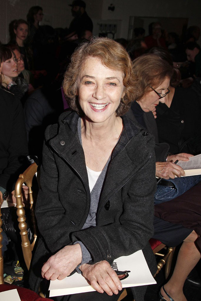 Гости парижских показов. Часть 3 (фото 4)