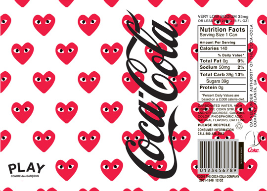 Coca-Cola + PLAY Comme des Garçons (фото 1)