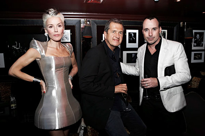 Выставка Дафны Гиннесс в FIT (фото 1)