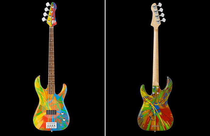 Дэмиен Херст и Фли раскрасили гитары (фото 2)