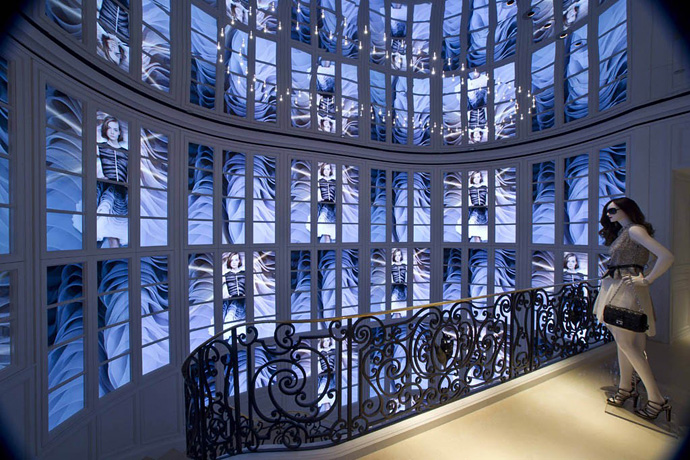 Самый большой в мире магазин Dior (фото 8)