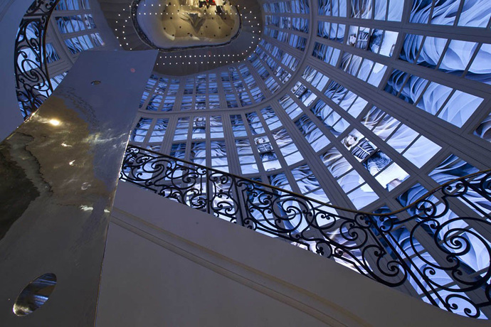 Самый большой в мире магазин Dior (фото 10)