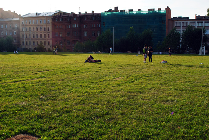 Эксклюзив Buro 24/7: Weekend в Новой Голландии (фото 10)