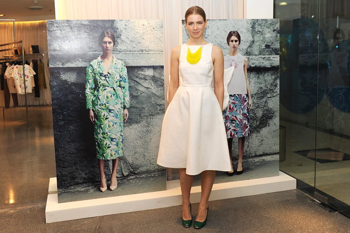 Открытие корнера Vika Gazinskaya в Кувейте (фото 2)