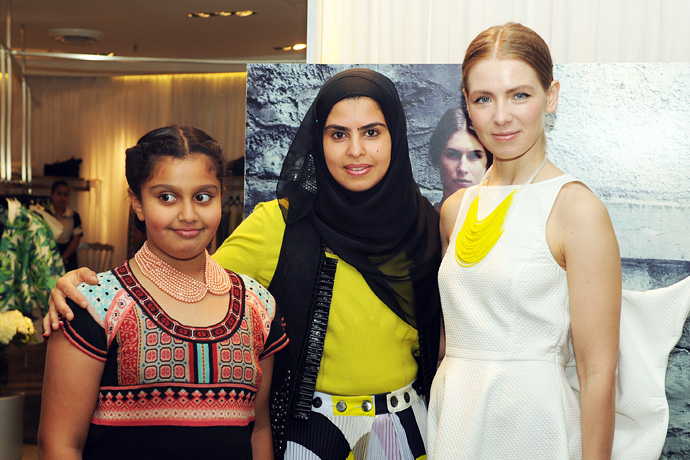 Открытие корнера Vika Gazinskaya в Кувейте (фото 14)