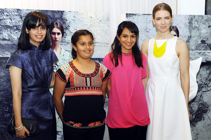 Открытие корнера Vika Gazinskaya в Кувейте (фото 4)