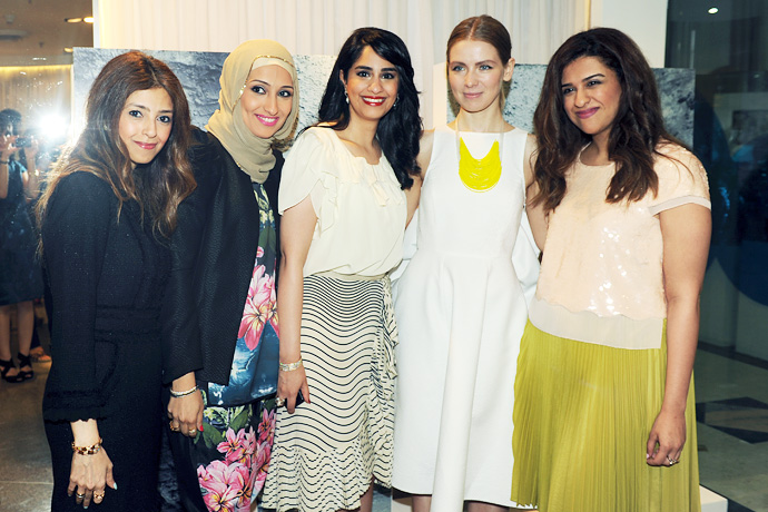 Открытие корнера Vika Gazinskaya в Кувейте (фото 10)