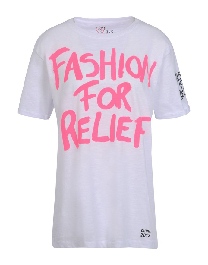Благотворительные футболки Наоми Кэмпбелл (фото 5)