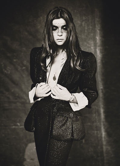 Мини-фильм с Карин Ройтфельд: The Client (фото 5)