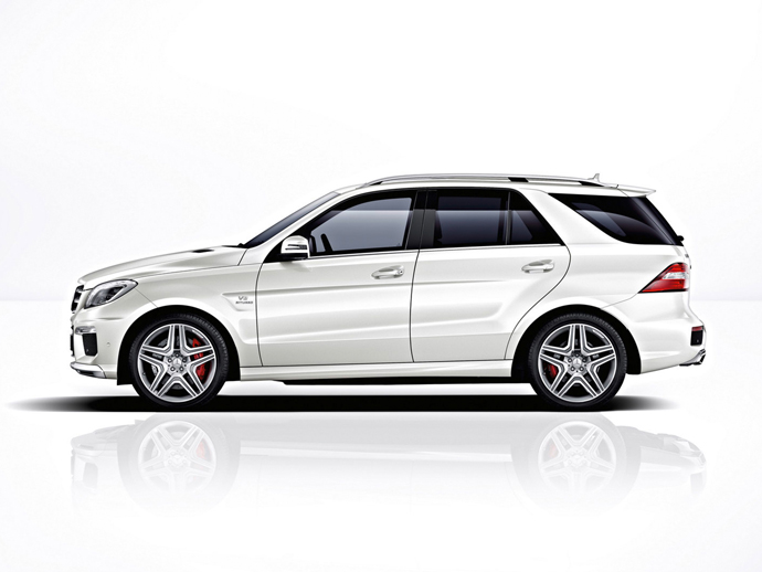Новая модель Mercedes-Benz ML63 AMG (фото 3)