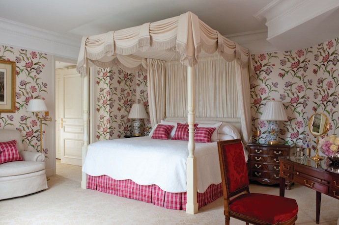 Отель George V: парижская сказка (фото 15)