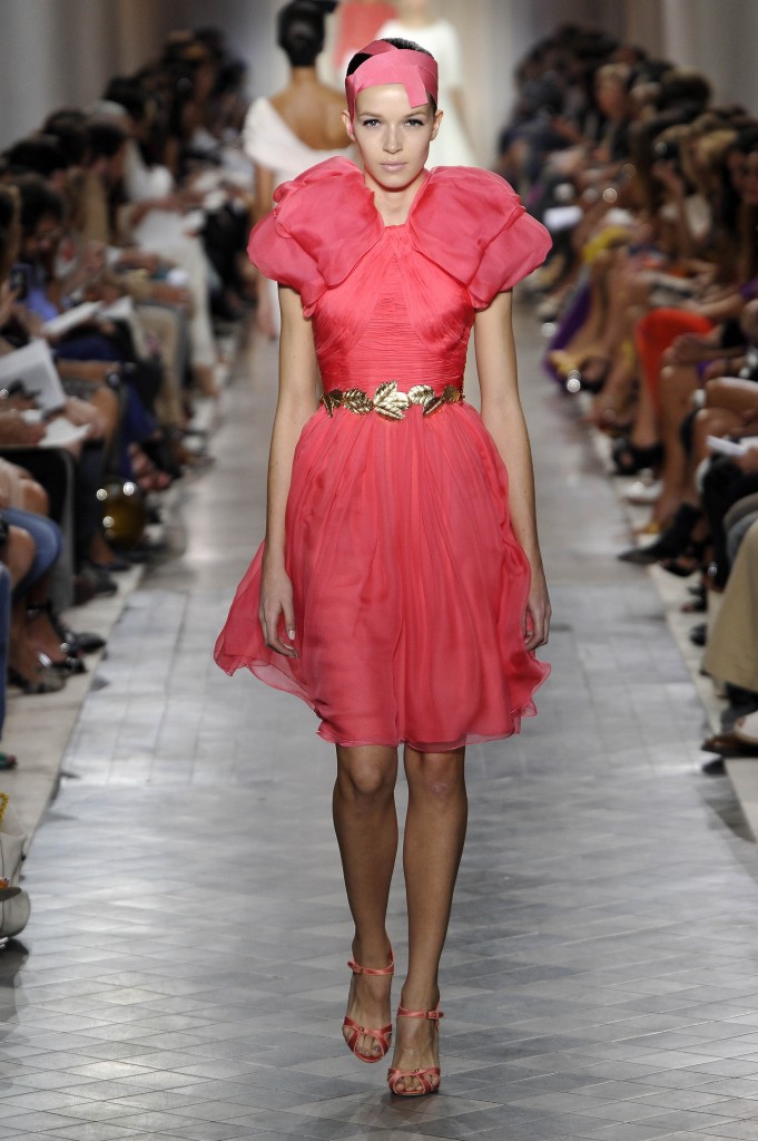 Неделя моды Haute Couture в Париже (фото 2)