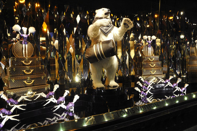 Galeries Lafayette представил рождественские витрины (фото 3)