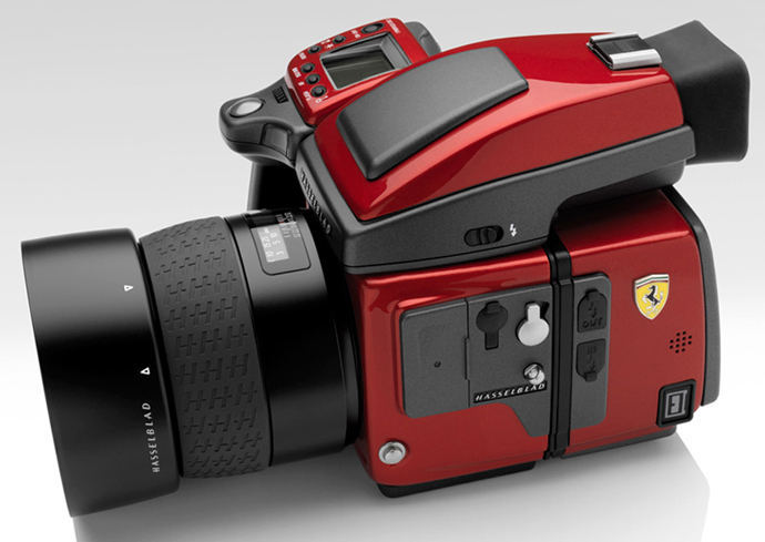 Фотоаппарат Ferrari Edition Hasselblad (фото 2)