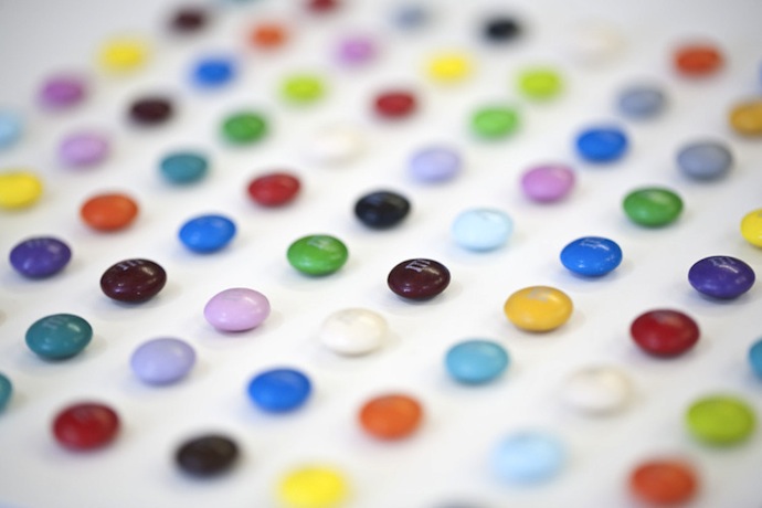 Картина Дэмиена Хёрста из M&M's (фото 1)