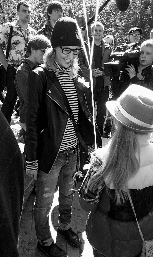 Ксения Собчак на "гуляньях" в Москве (фото 3)