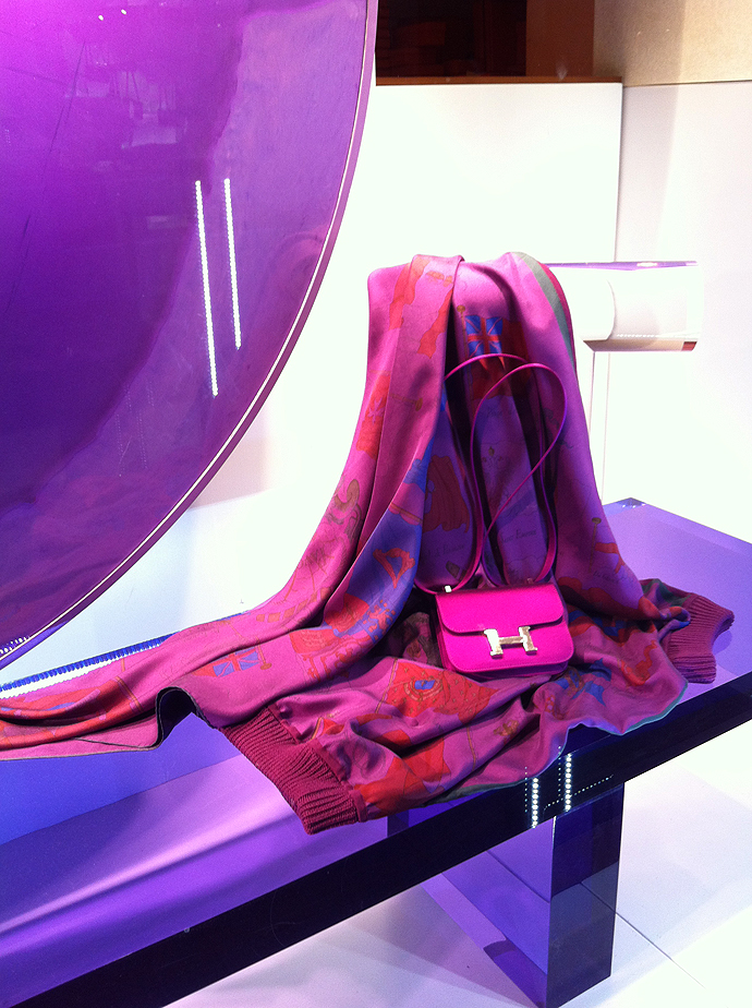 Лучшие витрины мира: Hermes на Сен-Оноре (фото 5)