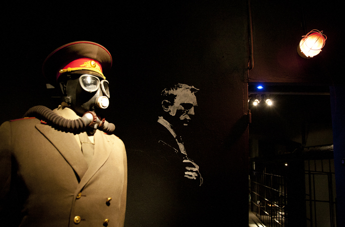 Выставка Bond by GQ открывается в Москве (фото 3)