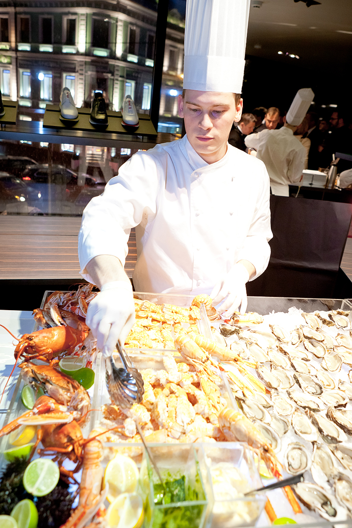 Открытие монобрендового бутика Prada (фото 18)