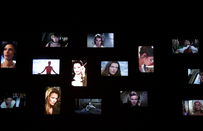 Выставка Bond by GQ открывается в Москве (фото 1)