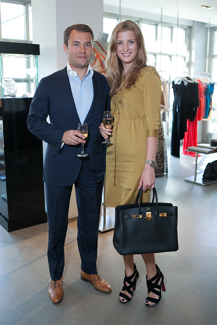 Cherry Party в бутике Aizel (фото 6)