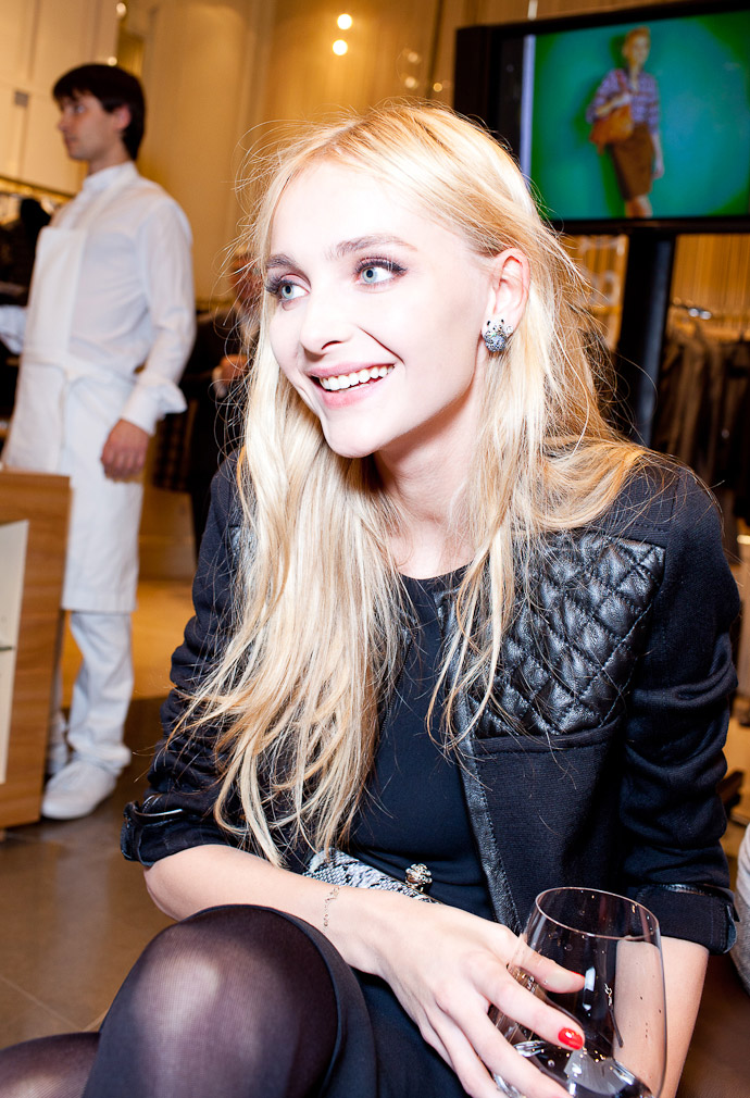 Эксклюзив Buro 24/7: Снежана Онопка (фото 3)