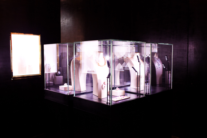 Интерьеры нового бутика Chanel в Москве (фото 4)