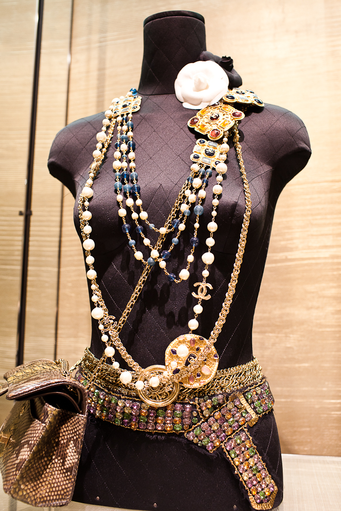 Интерьеры нового бутика Chanel в Москве (фото 7)